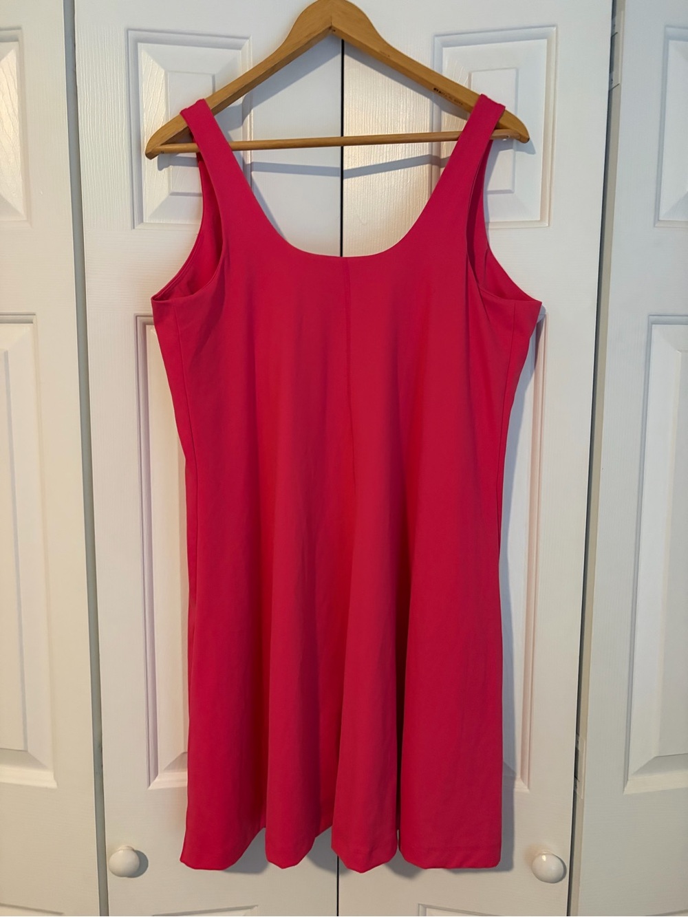 Old Navy Active Dress with Built-In Bra and Shorts - Picture 2 of 3